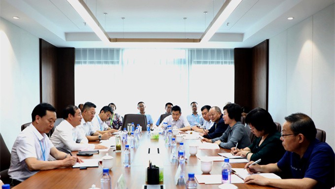 省委組織部副部長、省人社廳廳長周麗寧一行來集團(tuán)調(diào)研指導(dǎo)工作