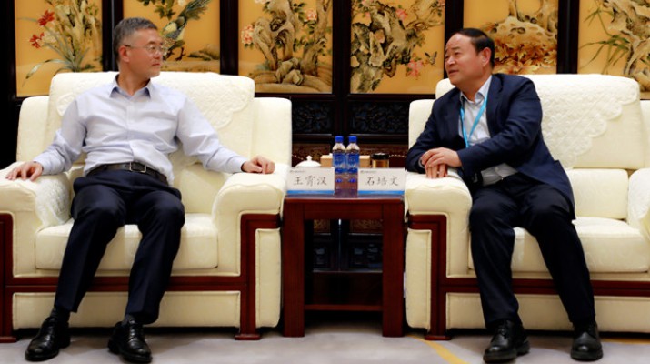 中國(guó)農(nóng)業(yè)銀行甘肅省分行黨委書(shū)記、行長(zhǎng)王霄漢一行到訪甘肅文旅集團(tuán)